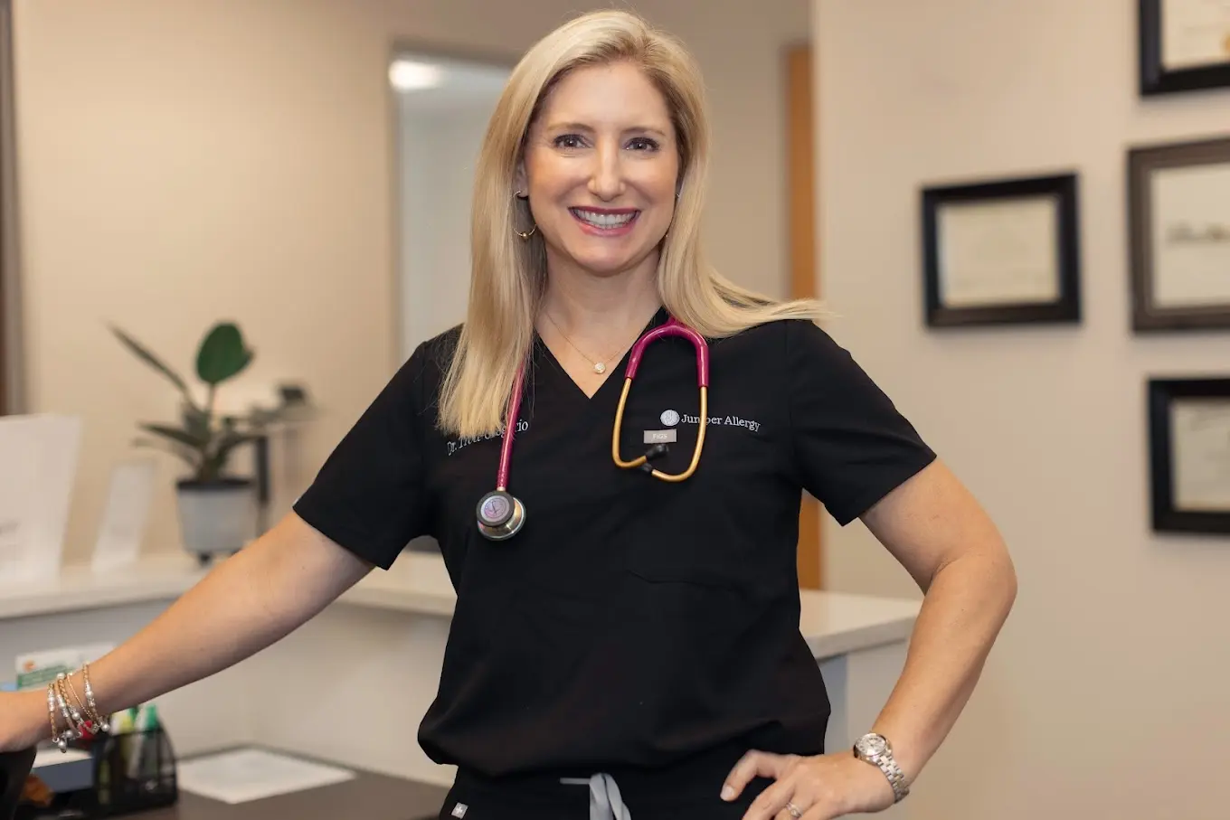 Dr. Amanda Trott Dr. Amanda Trott