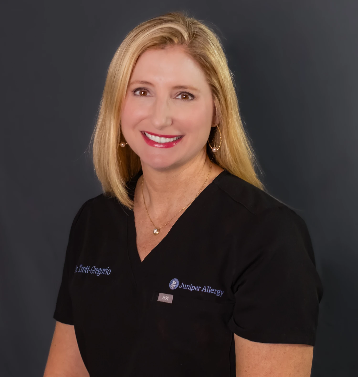 Dr. Amanda Trott-Gregorio (2) Dr. Amanda Trott-Gregorio